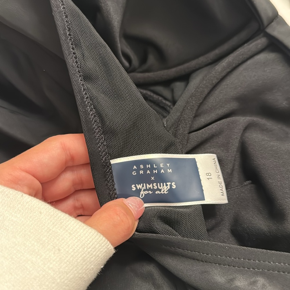 NWT Ashley Graham x Swimsuits for All BOSS UNDERWIRE ONE PIECE SWIMSUIT - Picture 6 of 9